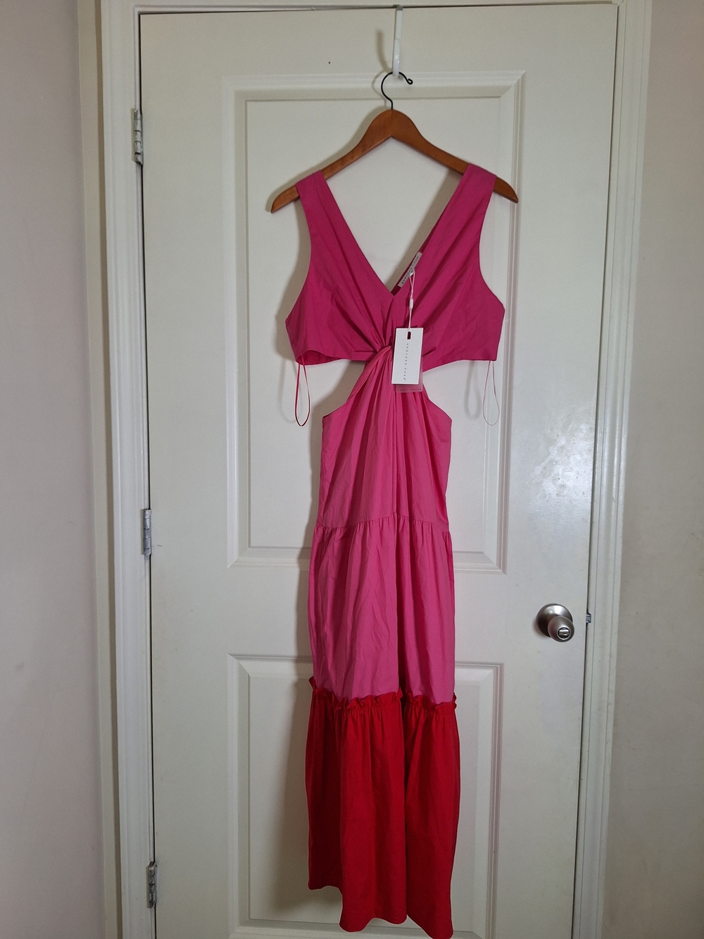 NWT Endless Rose Colorblock Cutout Maxi Dress Pink Red Tiered Ruffle Cotton Sz M - Picture 3 of 8